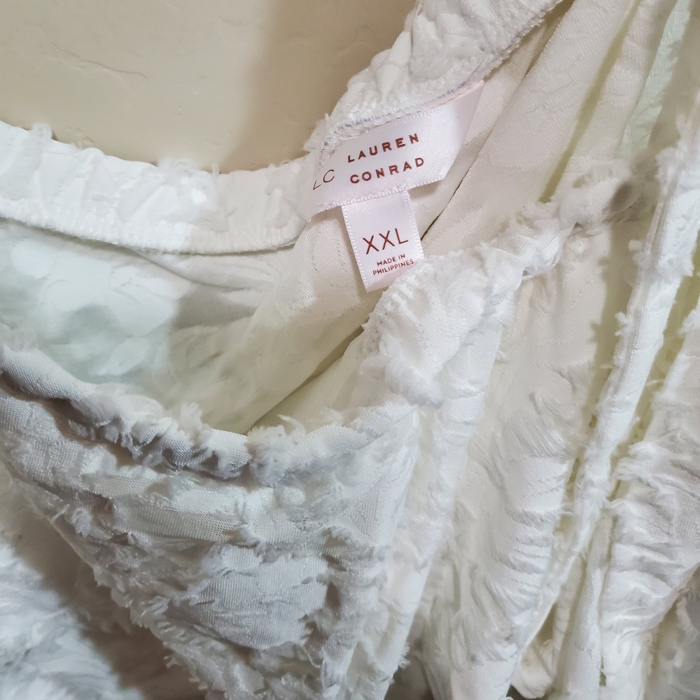 LC Lauren Conrad cold shoulder blouses - Picture 3 of 4